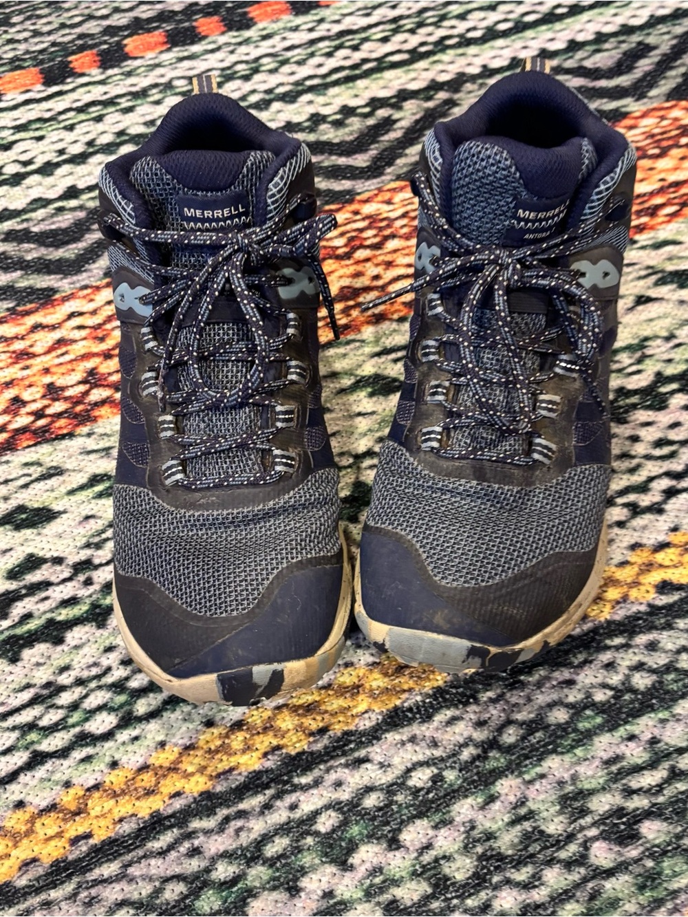 Merrell women’s Antora 3 mid hiking boots size 9